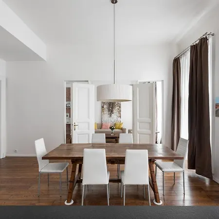 Contemporary In New Town By Days Apartment *