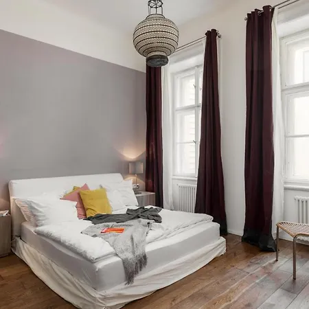Contemporary In New Town By Days Apartment